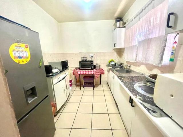 Apartment for rent in Seaview, Kwazulu-natal
