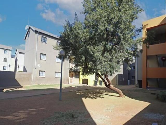 Apartment for rent in Jabulani, Soweto
