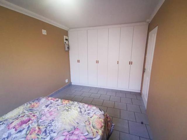 Apartment for sale in Jeffreys Bay, Eastern Cape