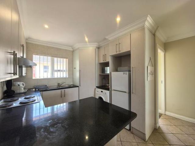 Apartment for sale in Jeffreys Bay, Kouga Local Municipality