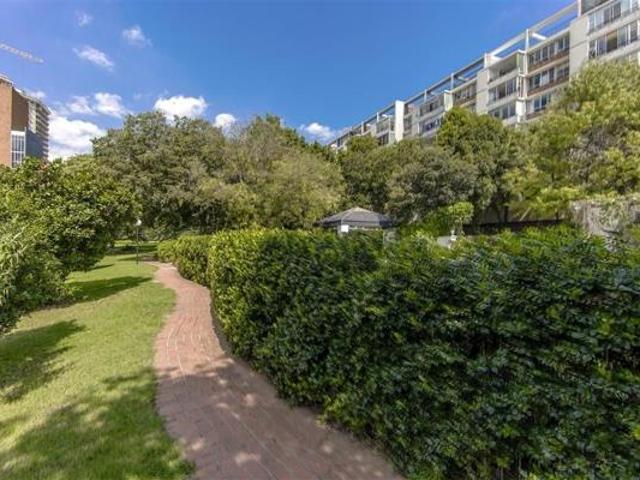 Apartment for sale in Vosloorus, Gauteng