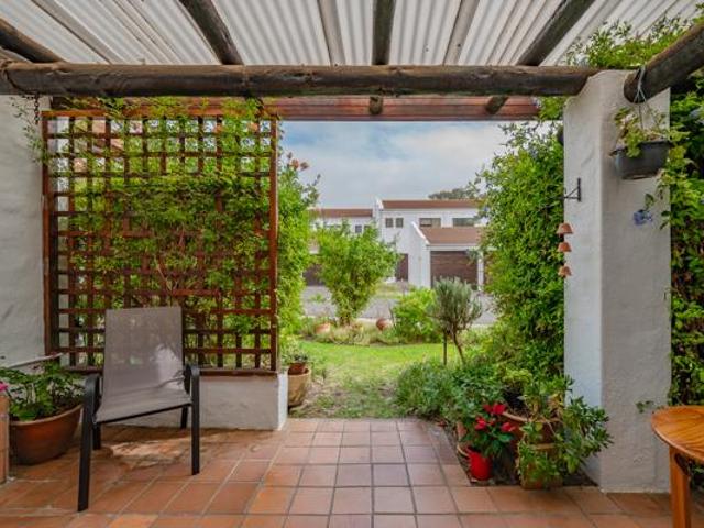 Apartment for sale in Cape Town, Western Cape
