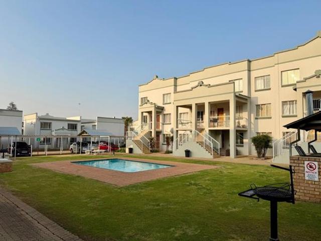 Apartment for sale in Dr Kenneth Kaunda, North West