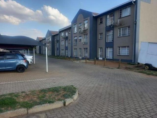 Apartment for rent in Rhodesfield, Kempton Park