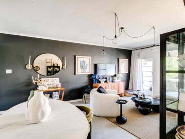 Apartment for sale in Cape Town, Western Cape