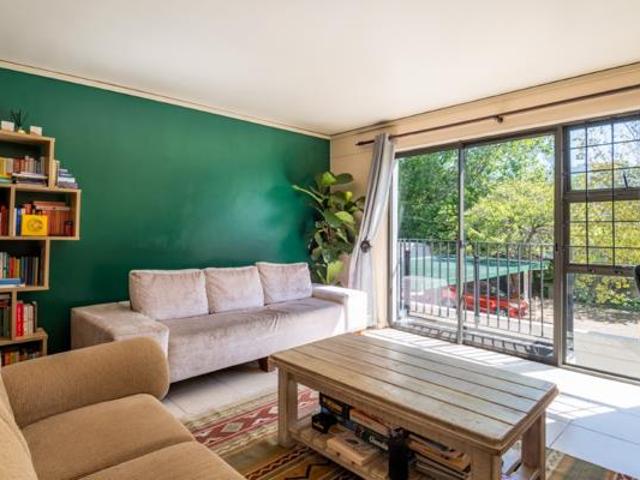 Apartment for sale in Cape Town, Western Cape