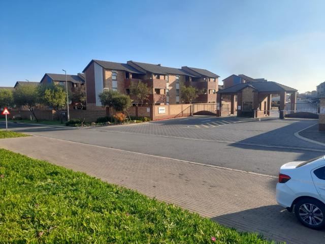 Apartment for sale in Vosloorus, Gauteng