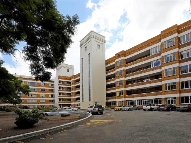 Apartment for sale in Vosloorus, Gauteng