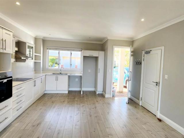 Apartment for sale in Seaview, Kwazulu-natal