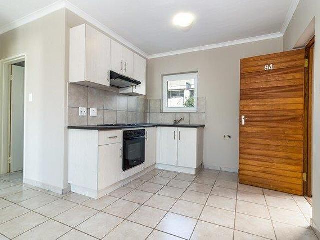 Apartment for rent in Onverwacht, Western Cape