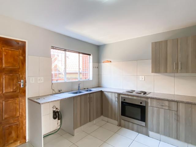 Apartment for sale in Nooitgedacht, Gauteng