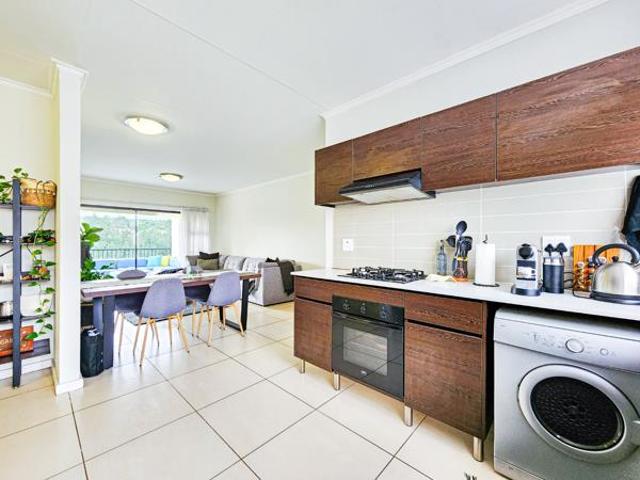 Apartment for sale in Vosloorus, Gauteng