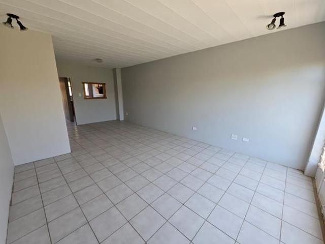Apartment for sale in Dr Kenneth Kaunda, North West