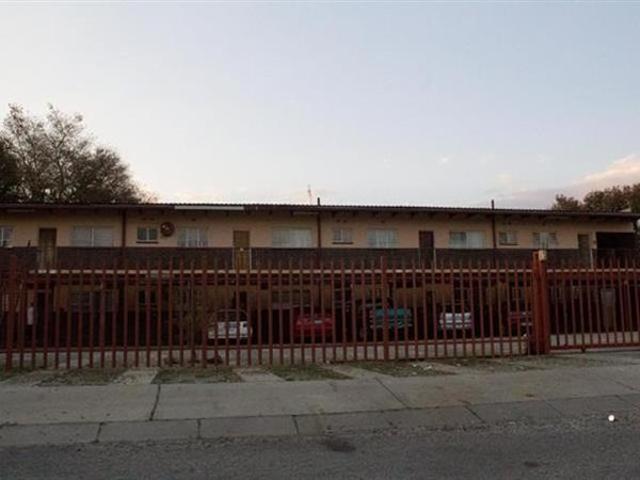 Apartment for sale in Dr Kenneth Kaunda, North West