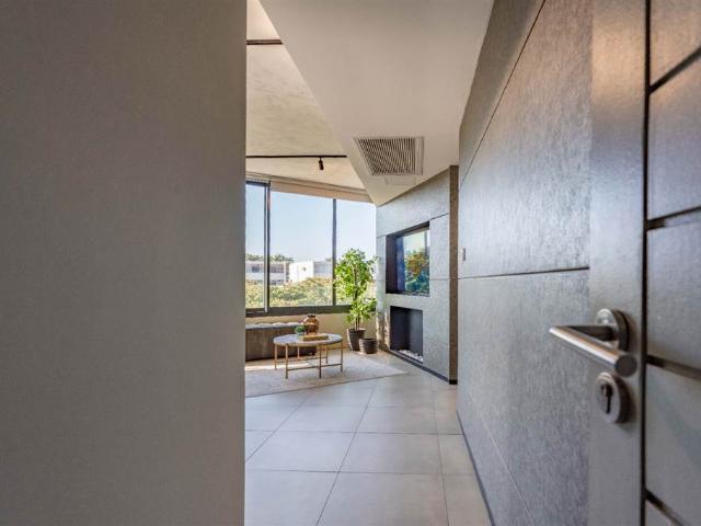 Apartment for sale in Seaview, Kwazulu-natal