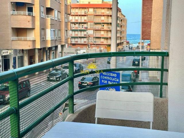 Apartamento en alquiler en Torrevieja, La Mata