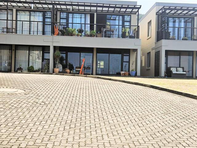 Apartment for sale in La Mercy, Kwazulu-natal