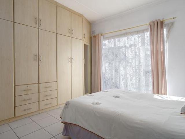 Apartment for sale in La Mercy, Kwazulu-natal
