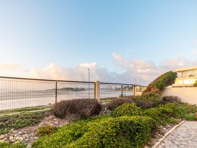 Apartment for sale in Cape Town, Western Cape