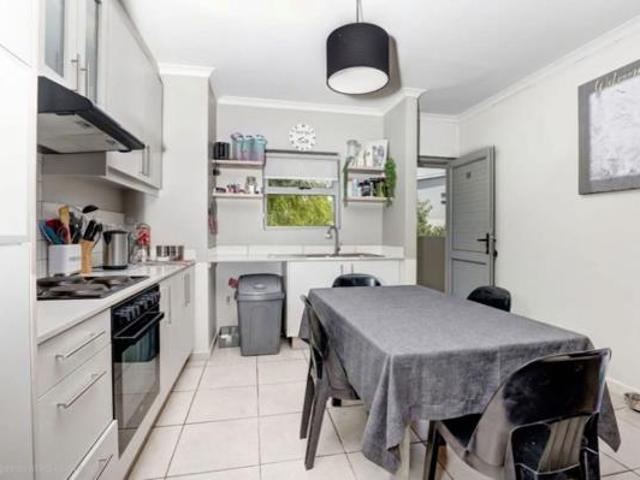 Apartment for sale in Cape Town, Western Cape