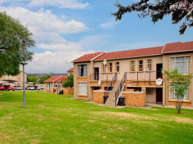 Apartment for sale in Nooitgedacht, Gauteng