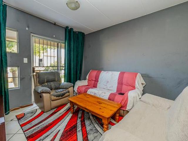 Apartment for sale in Westonaria, Gauteng