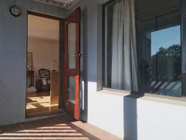 Apartment for sale in Johannesburg, North & Sandton