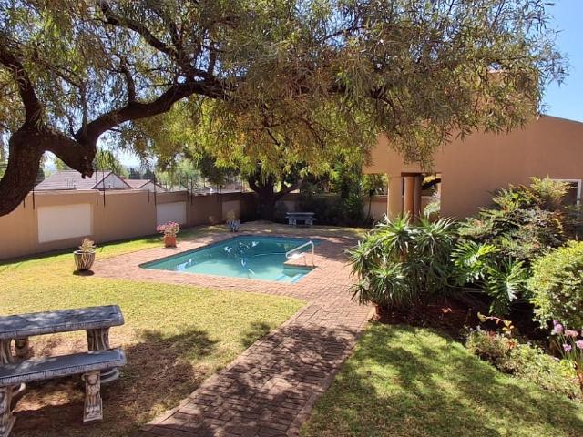 Apartment for sale in Nooitgedacht, Gauteng