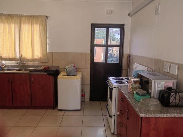 Apartment for rent in Mount Moreland, Kwazulu-natal