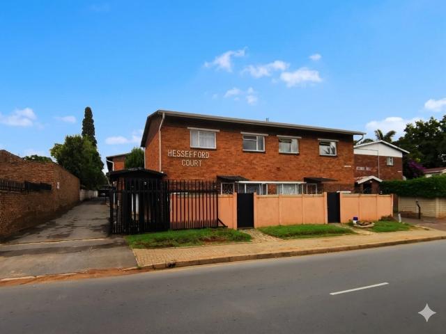 Apartment for sale in Vosloorus, Gauteng