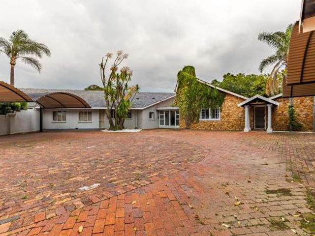 Apartment for rent in Waterkloof, Gauteng