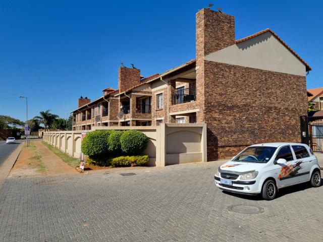Apartment for sale in Waterkloof, Gauteng