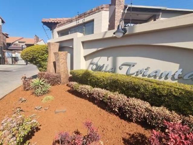 Apartment for rent in Waterkloof, Gauteng