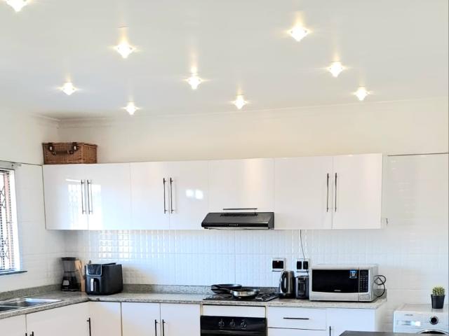 Apartment for rent in Queensburgh, Kwazulu-natal