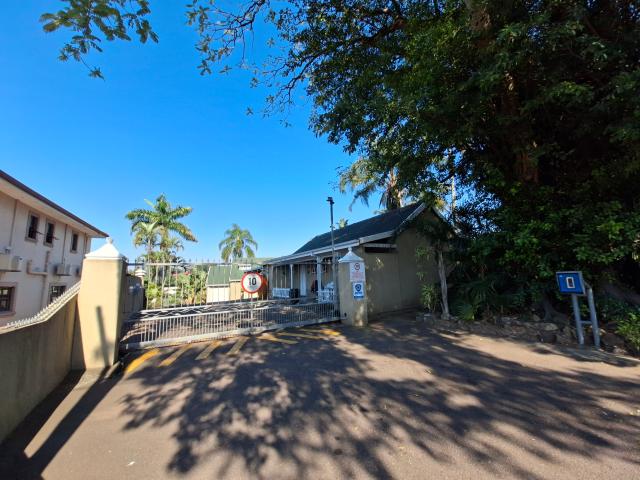 Apartment for sale in Queensburgh, Kwazulu-natal