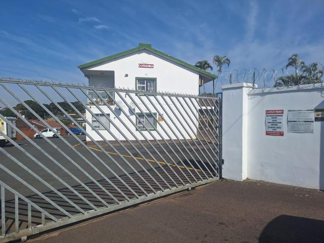 Apartment for sale in Queensburgh, Kwazulu-natal