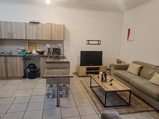 Apartment for rent in Queensburgh, Kwazulu-natal