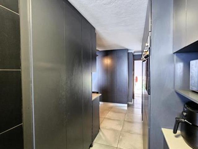 Apartment for sale in Margate, Hibiscus Coast Local Municipality
