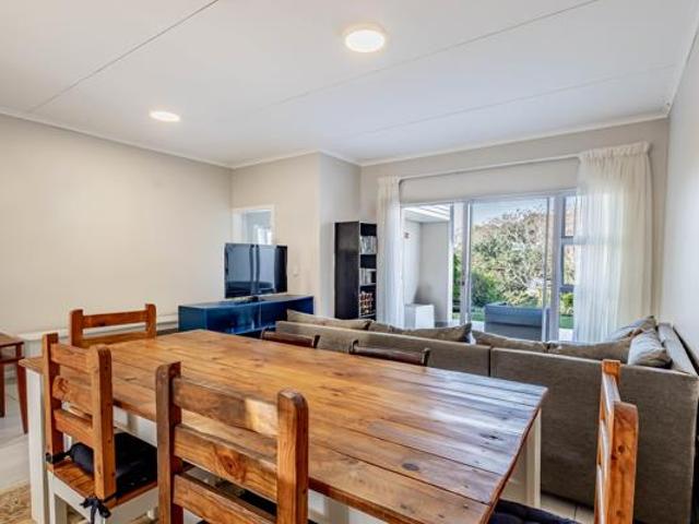 Apartment for rent in Princess Grant, Kwazulu-natal
