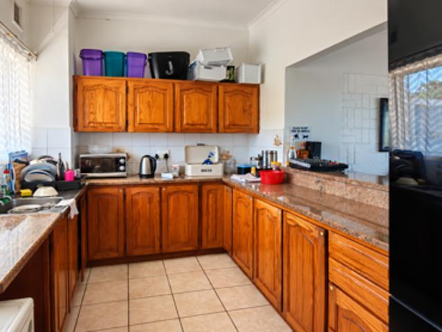 Apartment for sale in Margate, Hibiscus Coast Local Municipality