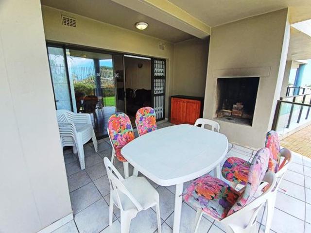 Apartment for sale in Margate, Hibiscus Coast Local Municipality