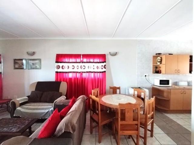 Apartment for sale in Margate, Hibiscus Coast Local Municipality
