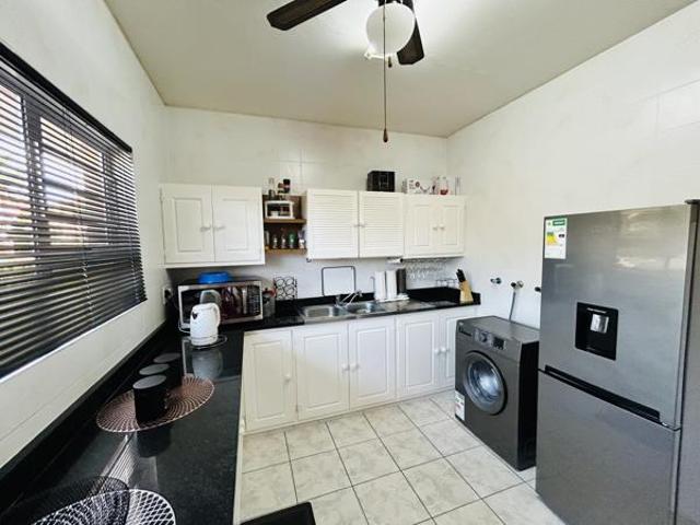 Apartment for sale in Margate, Hibiscus Coast Local Municipality