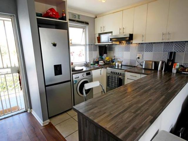 Apartment for sale in Cape Town, Western Cape