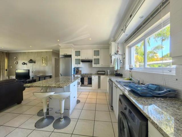 Apartment for sale in Cape St Francis, Eastern Cape