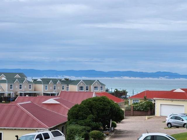 Apartment for sale in Cape St Francis, Eastern Cape