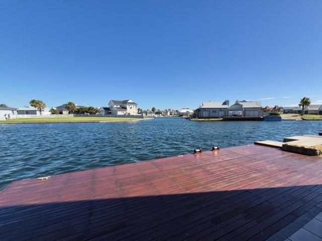 Apartment for sale in Cape St Francis, Eastern Cape