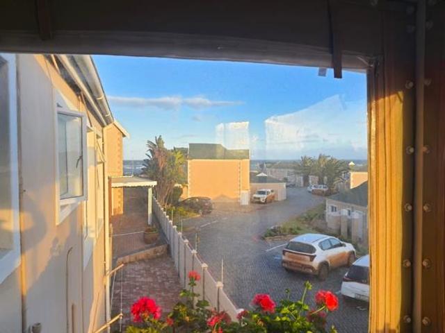 Apartment for sale in Jeffreys Bay, Eastern Cape