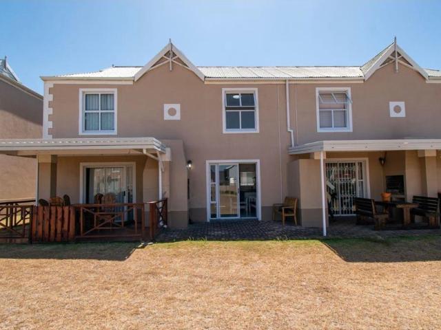 Apartment for sale in Cape St Francis, Eastern Cape