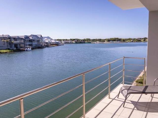 Apartment for sale in Jeffreys Bay, Eastern Cape